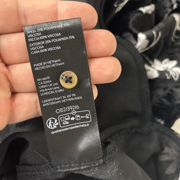 Pilcro Womens L Keira Ruffle Collar Button Front Blouse Black Velvet Floral Boho - Picture 13 of 13